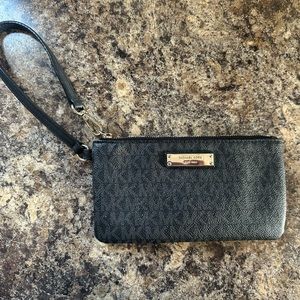 Michael Kors Wristlet